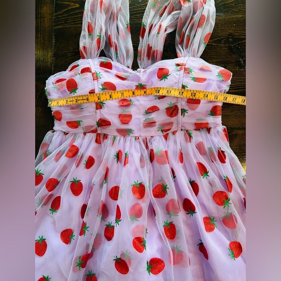 UNIQUE VINTAGE LAVENDER & RED GLITTER STRAWBERRY PRINT BABYDOLL DRESS size large - Picture 6 of 7